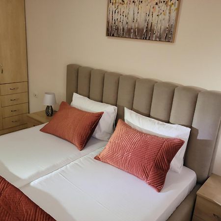 Gledis Apartment Tirana - Panoramic City Terrace Экстерьер фото