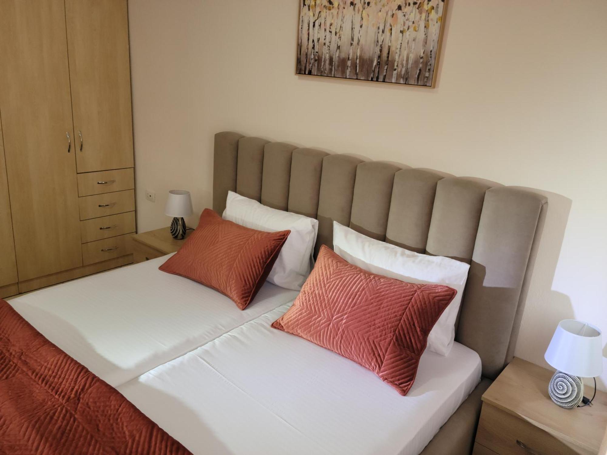 Gledis Apartment Tirana - Panoramic City Terrace Экстерьер фото